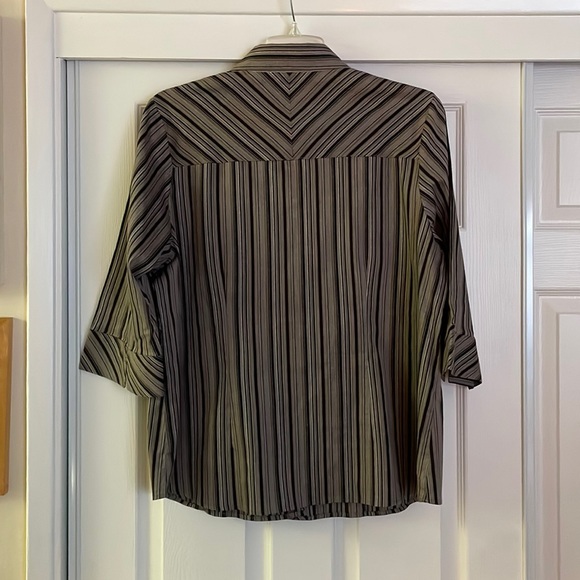 Flattering Button Down Blouse - Picture 2 of 8